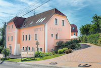 Hotel Pavlov a okolí